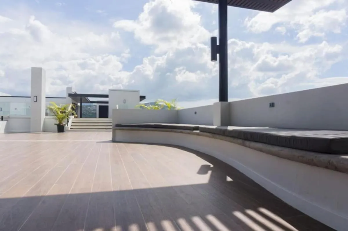 Via Apartment - New Kingston - Fully Ac