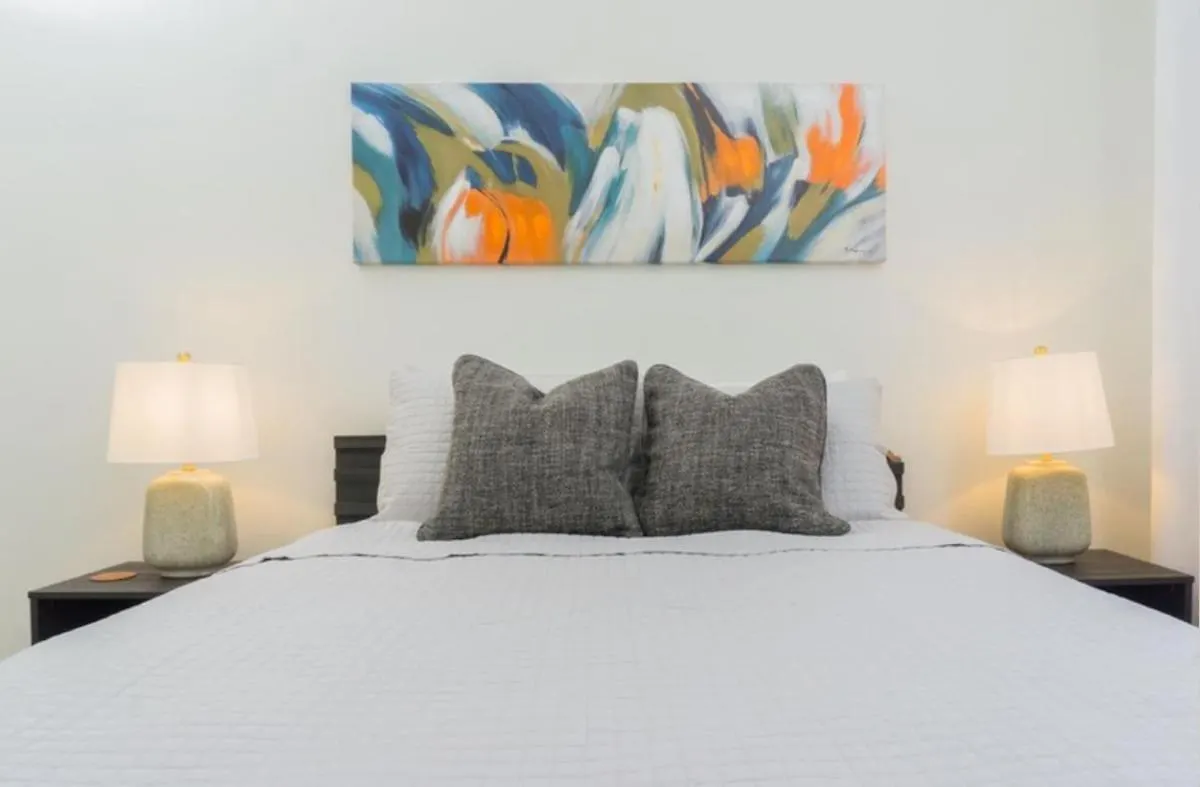 Via Apartment - New Kingston - Fully Ac